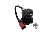 Load image into Gallery viewer, Turbosmart TS-0223-1063 FITS: BOV Kompact EM Dual Port VW GTI/Golf R MK7 Blow Off Valves