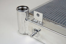 Load image into Gallery viewer, CSF 3076 FITS: 02-07 Subaru Impreza Radiator Radiators