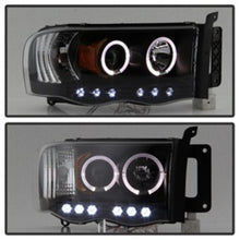 Load image into Gallery viewer, SPYDER 5009975 FITS: Dodge Ram 1500 02-05/Ram 2500 03-05 Projector Headlights LED Halo LED Blk PRO-YD-DR02-HL-BK Headlights