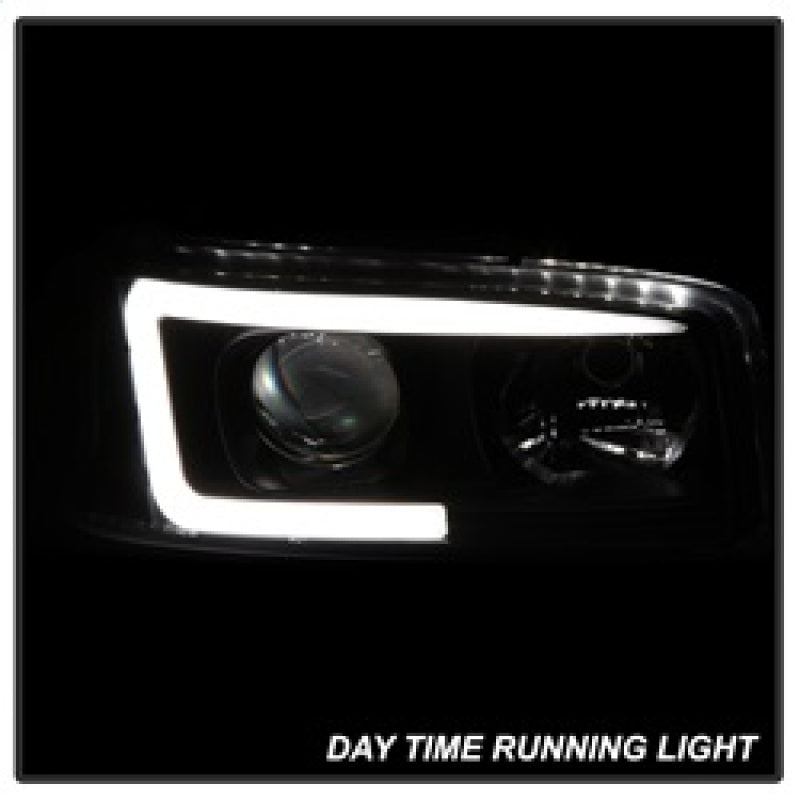 SPYDER 5084521 FITS: GMC Sierra 1500/2500/3500 99-06 V2 Projector Headlights DRL Black PRO-YD-CDE00V2-LB-BK Headlights