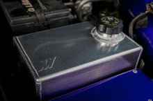 Load image into Gallery viewer, Mishimoto MMRT-DMAX-01N FITS: Coolant Reservoirs FITS: 01-07 Chevy/GMC 6.6L Duramax Degas Tank Natural Coolant Reservoirs