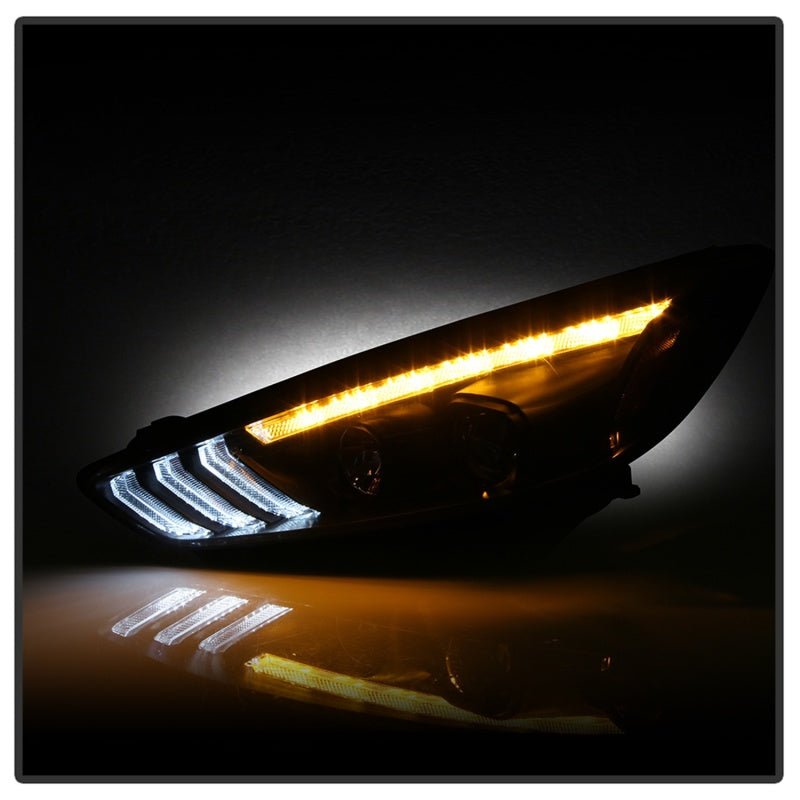 SPYDER 5086105 FITS: 15-18 Ford Focus Projector Headlights Seq Turn Light Bar Black PRO-YD-FF15-LBSEQ-BK Headlights