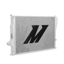 Load image into Gallery viewer, Mishimoto MMRAD-E46-01 FITS: Radiators FITS: 01-06 BMW M3 3.2L Performance Aluminum Radiator Radiators