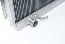 Load image into Gallery viewer, CSF 7212 FITS: 95-04 Toyota Tacoma (2.7/3.4L) Heavy Duty All-Aluminum Radiator Radiators