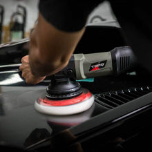 Load image into Gallery viewer, Chemical Guys BUFX114HEX5 FITS: Hex-Logic Quantum Light-Medium Polishing Pad White 5.5in Pads &amp; Sponges