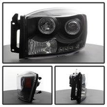 Load image into Gallery viewer, SPYDER 5010001 FITS: Dodge Ram 1500 06-08/Ram 2500 06-09 Projector Headlights LED Halo LED Blk PRO-YD-DR06-HL-BK Headlights
