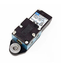 Load image into Gallery viewer, Torque Solution TS-UNI-646 FITS: Billet MAC Valve Mount Bracket For 3/4 Port MAC Solenoid Valves Brackets