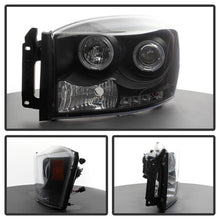 Load image into Gallery viewer, SPYDER 5010001 FITS: Dodge Ram 1500 06-08/Ram 2500 06-09 Projector Headlights LED Halo LED Blk PRO-YD-DR06-HL-BK Headlights