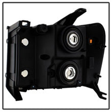 Load image into Gallery viewer, SPYDER 9034749 FITS:xTune GMC Sierra 07-13 Crystal Headlights Black HD-JH-GSIE07-AM-BK Headlights