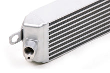 Load image into Gallery viewer, CSF 8025 FITS: 07-13 BMW M3 (E9X) Race-Spec Oil Cooler Oil Coolers