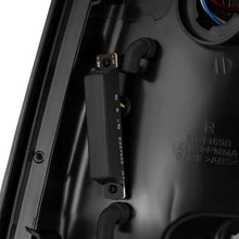 Load image into Gallery viewer, User 4