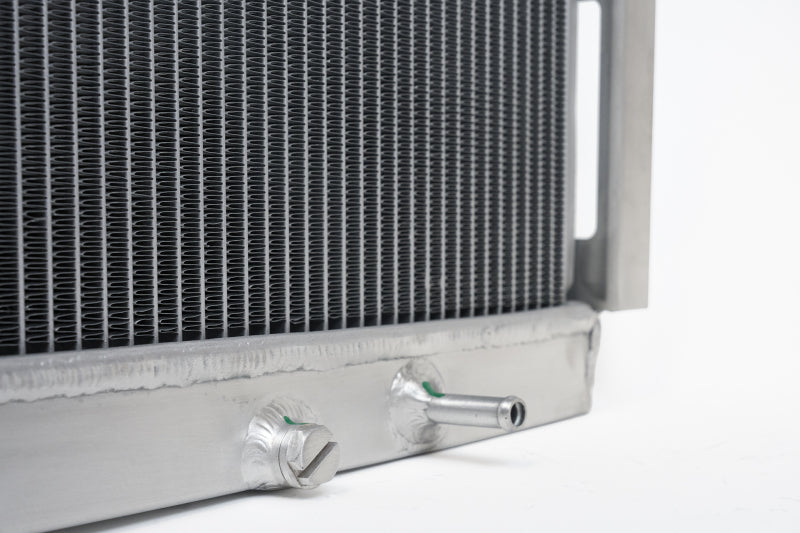 CSF 7210 FITS: 96-02 Toyota 4Runner (2.7/3.4L) Heavy-Duty All-Aluminum Radiator Radiators