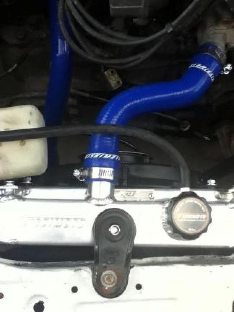 Mishimoto MMRAD-CIV-92 FITS: Radiators FITS: 92-00 Honda Civic / 93-97 Del Sol Manual Aluminum Radiator Radiators