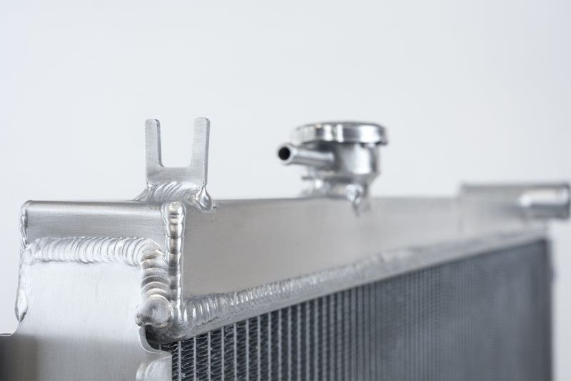 CSF 7212 FITS: 95-04 Toyota Tacoma (2.7/3.4L) Heavy Duty All-Aluminum Radiator Radiators