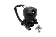 Load image into Gallery viewer, Turbosmart TS-0223-1066 FITS: BOV Kompact EM Dual Port 2013+ Ford Fiesta ST Ecoboost 1.6L/ 2015+ Ford Mustang 2.3L Blow Off Valves