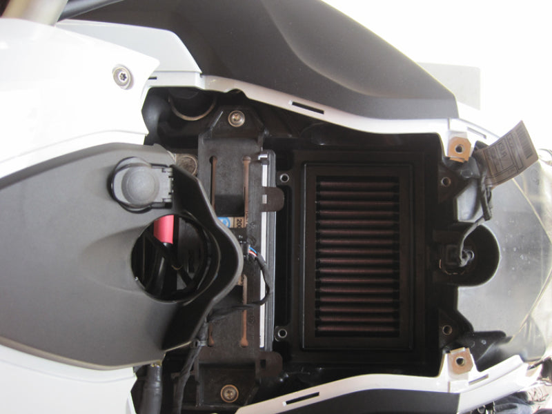 K&N Engineering BM-8006 FITS:K&N 06-10 BMW F800S/ST Air Filter Air Filters Drop In