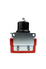 Load image into Gallery viewer, Aeromotive 13202 FITS: A2000 Carbureted Bypass Regulator 4-Port Fuel Pressure Regulators