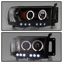 Load image into Gallery viewer, SPYDER 5009975 FITS: Dodge Ram 1500 02-05/Ram 2500 03-05 Projector Headlights LED Halo LED Blk PRO-YD-DR02-HL-BK Headlights