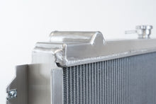 Load image into Gallery viewer, CSF 7210 FITS: 96-02 Toyota 4Runner (2.7/3.4L) Heavy-Duty All-Aluminum Radiator Radiators