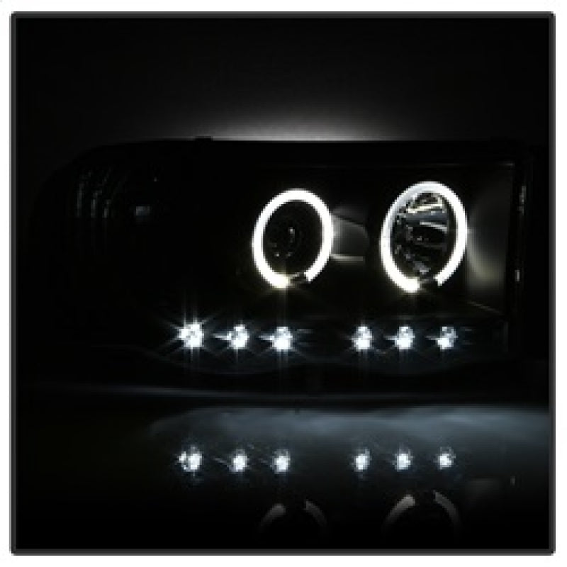 SPYDER 5009975 FITS: Dodge Ram 1500 02-05/Ram 2500 03-05 Projector Headlights LED Halo LED Blk PRO-YD-DR02-HL-BK Headlights