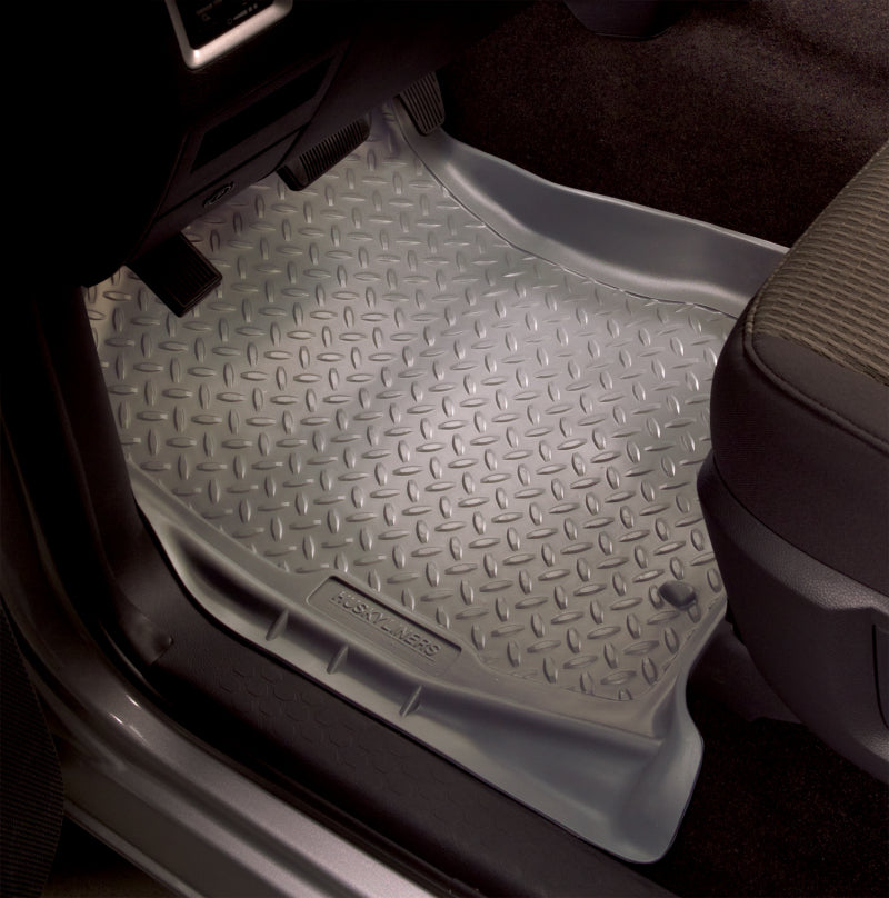 Husky Liners FITS: 65101 - 95 1/2-03 Toyota Tacoma Classic Style 2nd Row Black Floor Liners