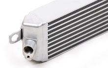 Load image into Gallery viewer, CSF 8025 - 07-13 BMW M3 (E9X) Race-Spec Oil Cooler