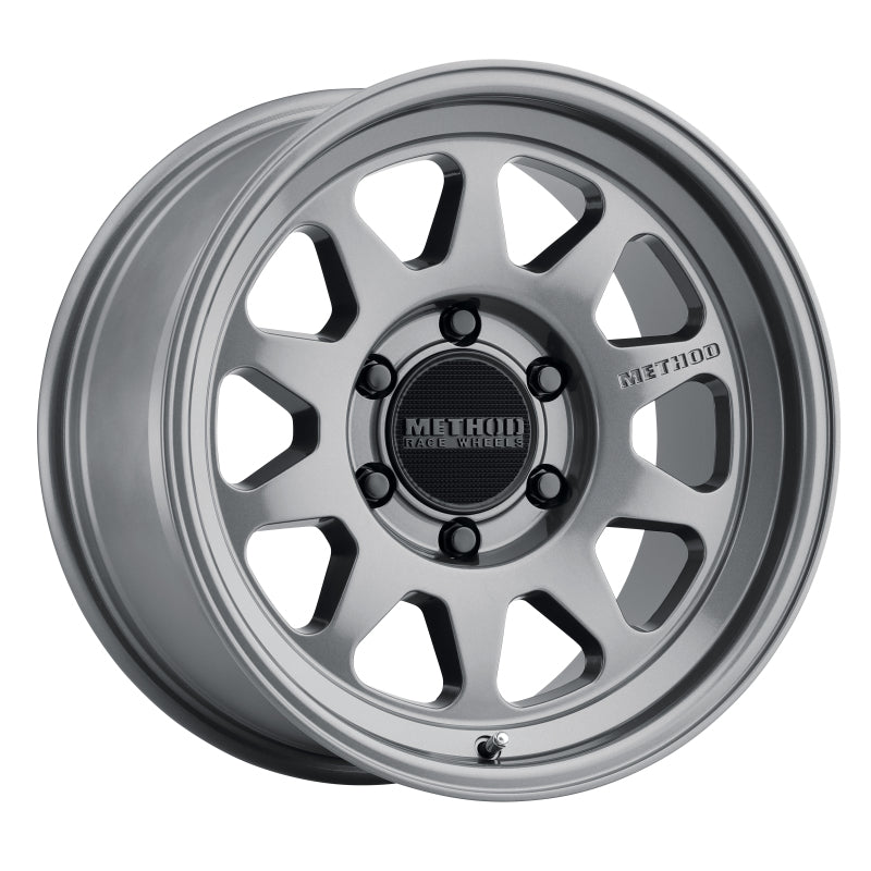 Method Wheels MR31689060818 -Method MR316 18x9 +18mm Offset 6x5.5 106.25mm CB Gloss Titanium Wheel