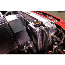 Load image into Gallery viewer, Mishimoto MMRT-E36-92E - 92-99 BMW 3 Series Aluminum Coolant Expansion Tank