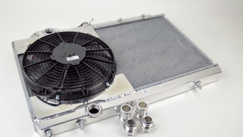 CSF 7075 - 96-07 Mitsubishi Evo 4/5/6/7/8/9 Full-Slim Radiator w/12in Fan & Shroud/-16AN & Slip On Fitting